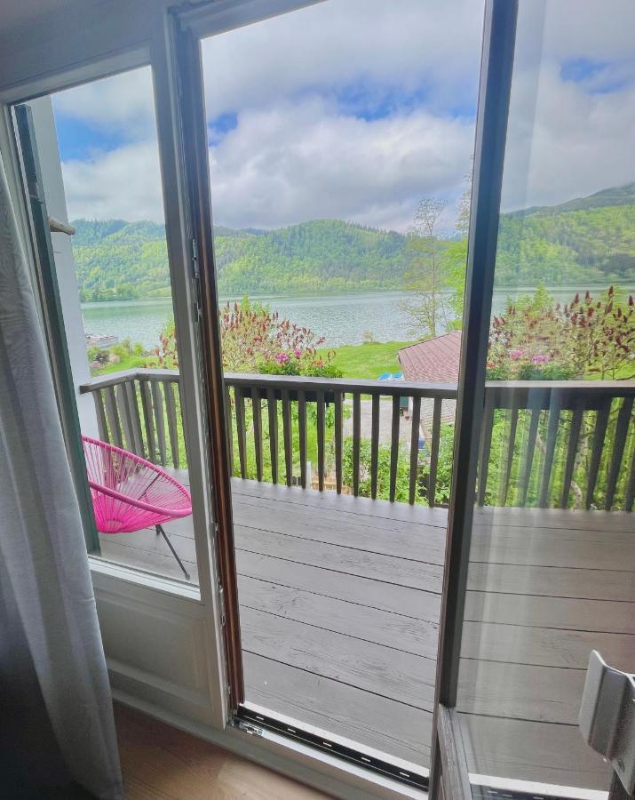 Ferienwohnung Strandbad - Alpen Popart Am See Шлірзе Екстер'єр фото